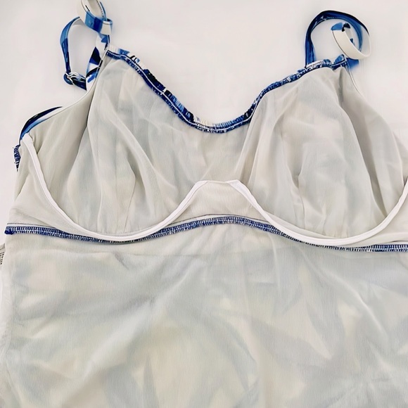 Tankini / Flattering Design In Blues - Picture 7 of 10